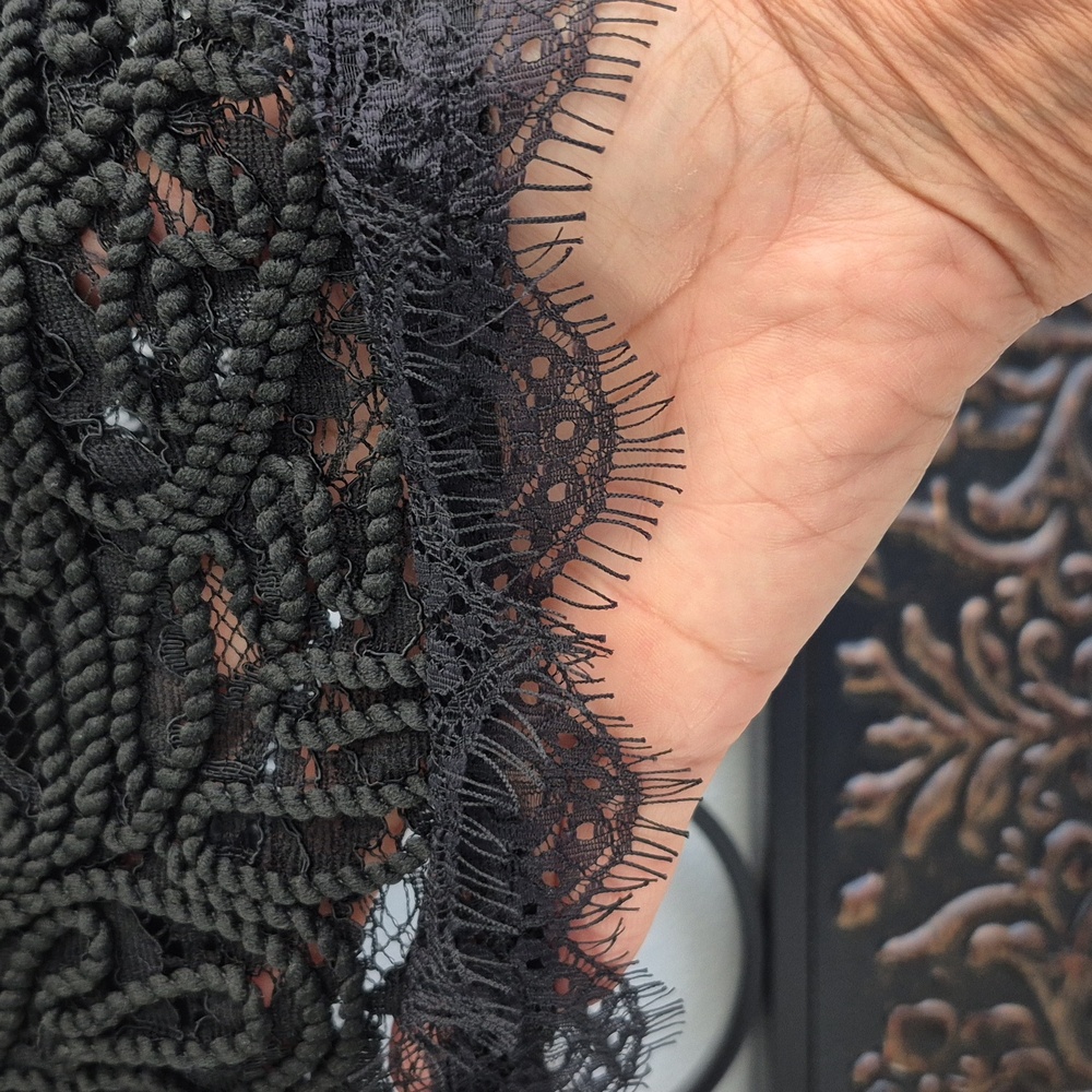 Elegant Black Lace Top - Picture 5 of 5
